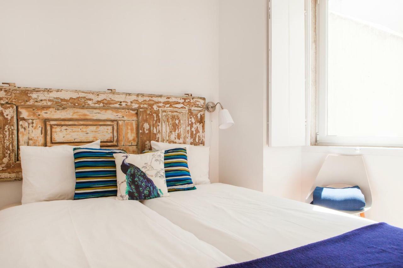 Cozy 1St Floor Flat Central Chiado District With Balconies And Ac 19Th Century Building Lisbon Exterior photo
