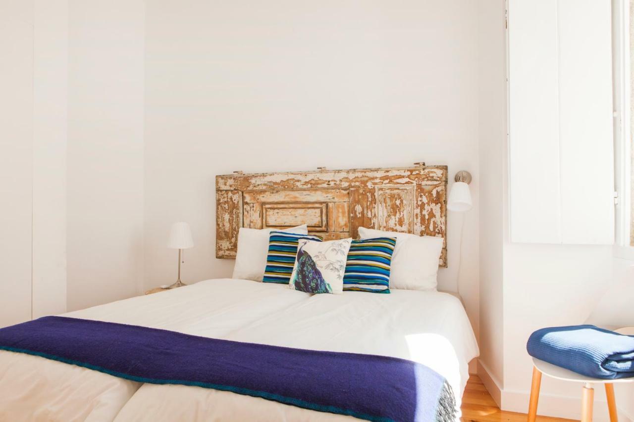 Cozy 1St Floor Flat Central Chiado District With Balconies And Ac 19Th Century Building Lisbon Exterior photo